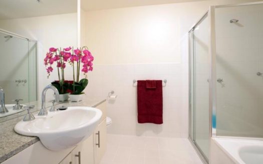 205/8 Clay Drive, Doncaster